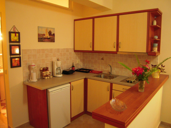 Others 5, Villa Pepy, Ionian Islands