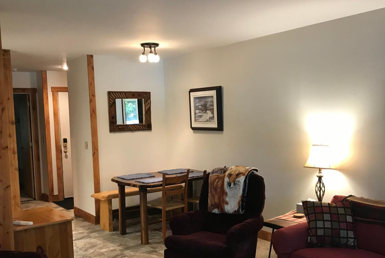 Others 2, Mountain Breeze Getaway Condos, Washington