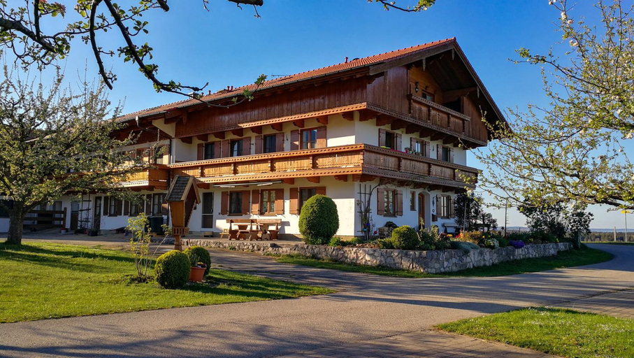 Others 4, Hoderhof, Traunstein