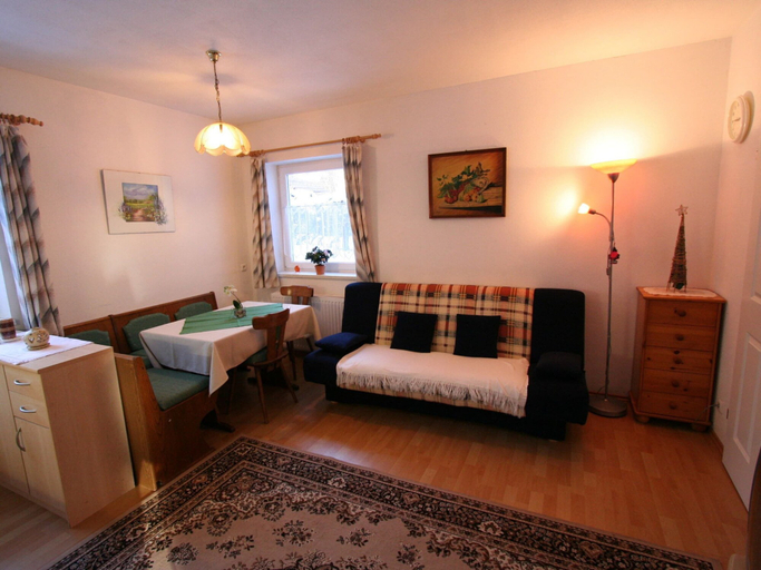 Bedroom 2, Apartment in Scheffau Near Ski Slopes, Kufstein