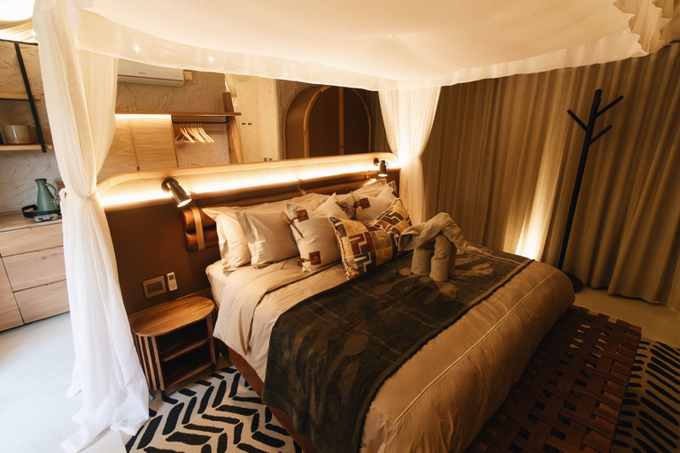 Bedroom 2, Nuyanaya River Camp, Hurungwe