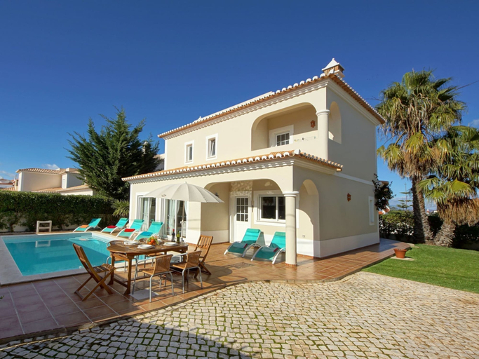 Exterior & Views 2, Villa in Carvoeiro With Swimming Pool, Lagoa