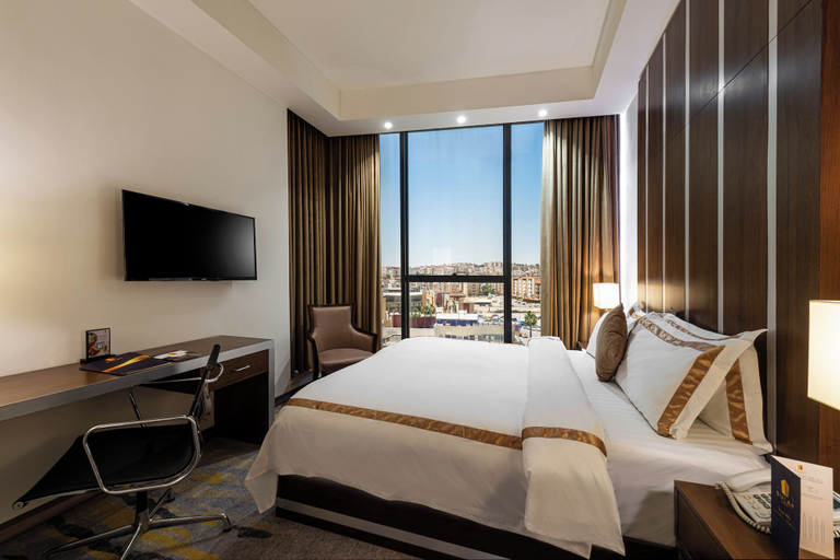 Bedroom 2, Sulaf Luxury Hotel, Salt