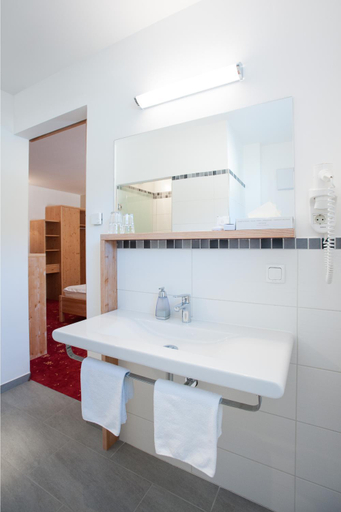 Bathroom 3, Hotel Vosenhuber, Amstetten