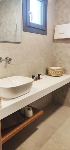 Bathroom 3, Celine's Rose, East Macedonia and Thrace