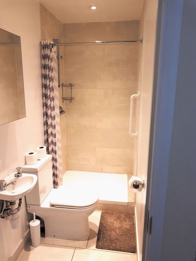 Bathroom 3, Metropol Inn, London