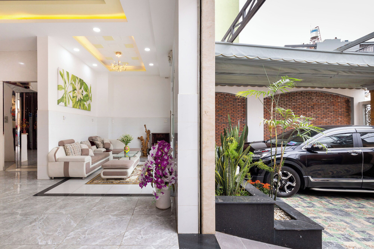 Exterior & Views 2, Luxury Hotel, District 12