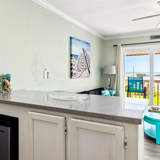 Room 3, Charming Waterfront Condo, Galveston