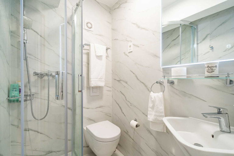 Bathroom 3, Apartment Villa Claudia, Dubrovnik