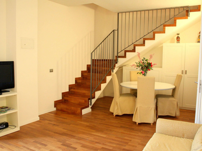 Bedroom 3, Brand new and Elegant Residence on Lake Maggiore, Novara
