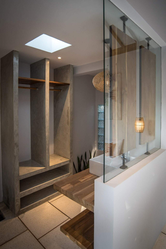 Bathroom 3, Villa Nina, Badung