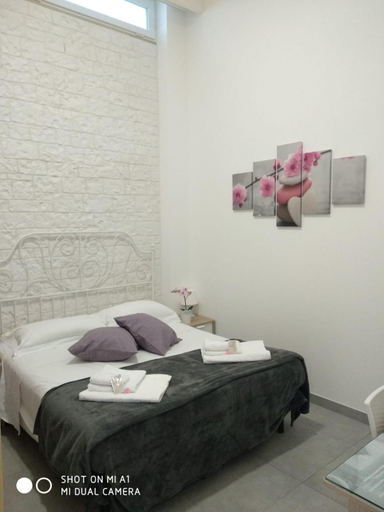 Others 2, B&B Il mandorlo, Bari