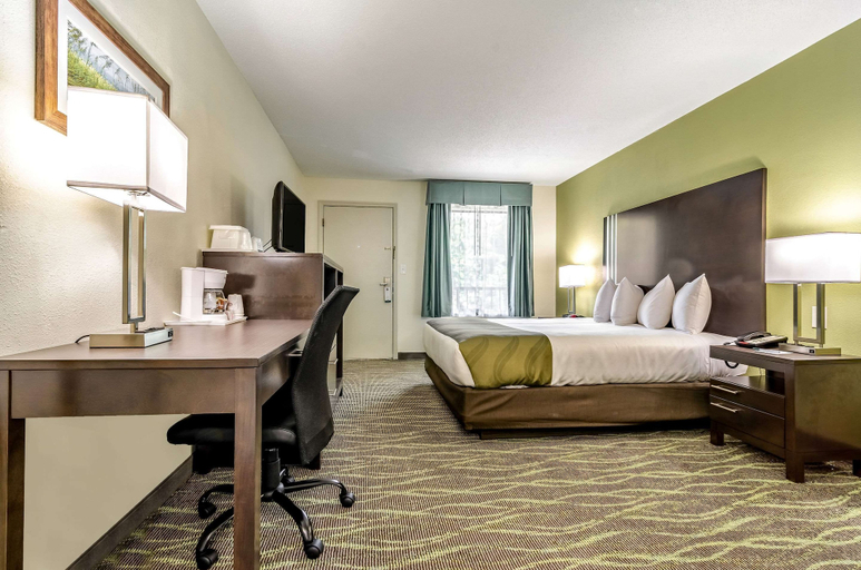 Bedroom 3, Quality Inn & Suites Creedmoor - Butner, Granville