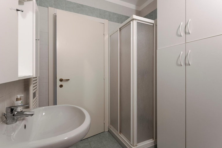 Bathroom 5, QUIET PLACE close to city center, Brescia