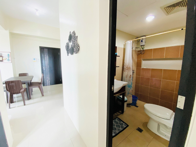 Bathroom 10