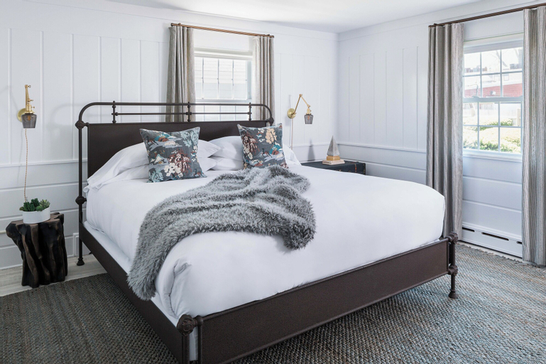 The Coonamessett, Barnstable