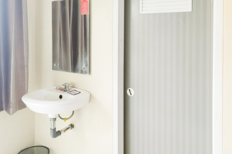 Bathroom 4