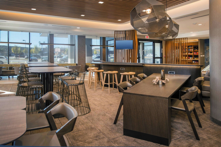 Food & Drinks 5, SpringHill Suites by Marriott Gainesville Haymarket, Prince William
