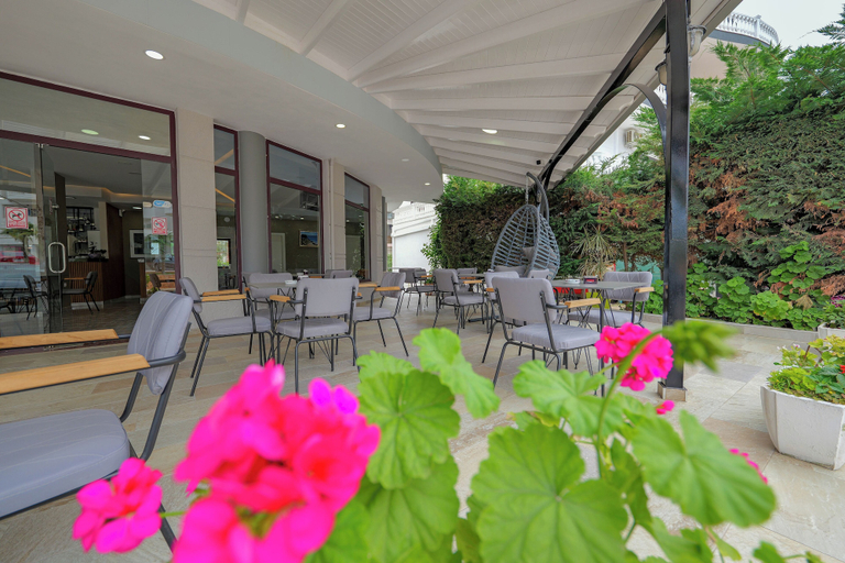 Food & Drinks 4, Hotel Kroi, Sarandës