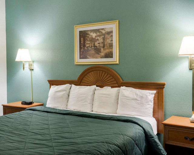 Bedroom 2, Quality Inn Magee, Simpson