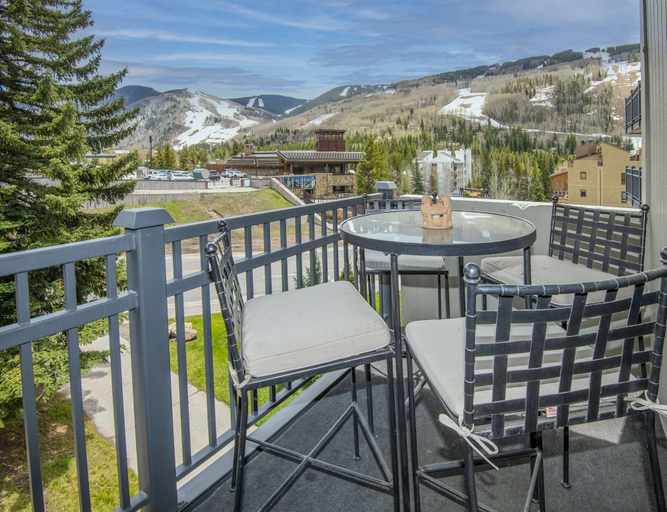 Balcony 3, Vantage Point #307 2 Bedroom Condo by RedAwning, Eagle