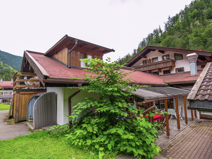 Exterior & Views 2, Ferienwohnung in den Ruhpolder Bergen, Traunstein