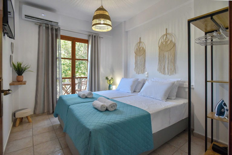 Bedroom 3, Eva Studios & Apartments, Crete