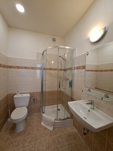 Bathroom 4, Hotel Legie, Praha 1