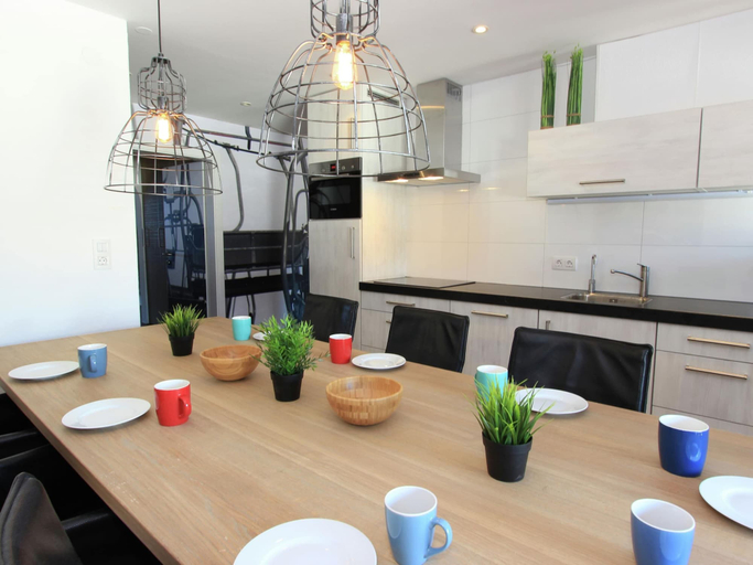 Others 4, Charming Apartment in Finkenberg With Sauna, Schwaz