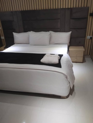 Bedroom 3, Dozubel Hotel, AbujaMun