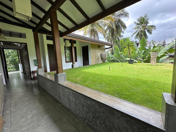 Others 2, Rockydale Home Stay, Harispattuwa