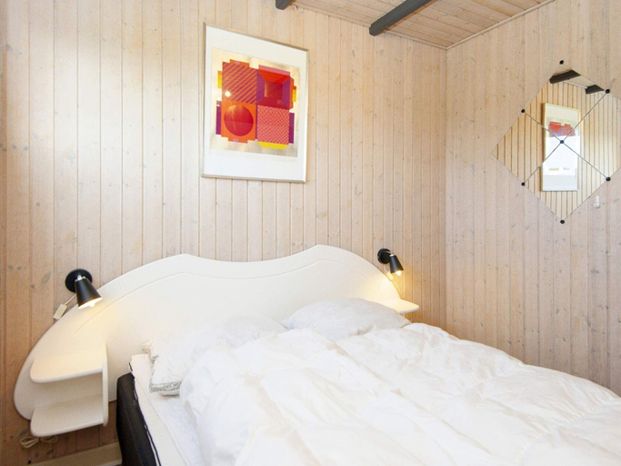 Bedroom 3, Luxury Retreat in Hejlsminde - By Traum Ferienwohnungen, Kolding