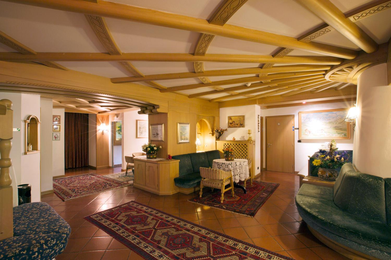 Public Area, Hotel Al Lago, Trento