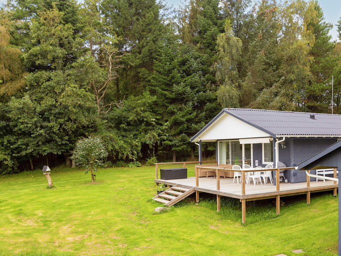 Others 5, 4 Star Holiday Home in Fur, Skive