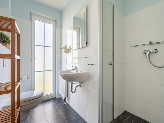 Bathroom 3, Holiday Flat in Bastorf With Garden, Rostock