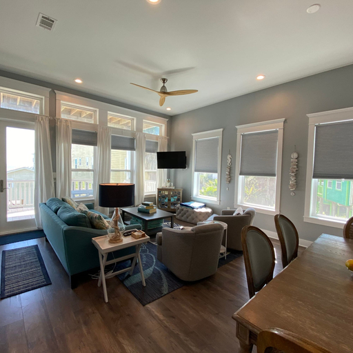 Room 4, Beachside Paradise Retreat With Luxury, Galveston