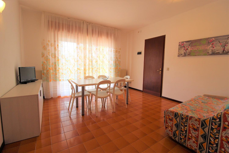 Others 4, Villa Marisa, Udine