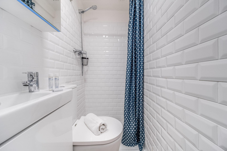 Bathroom 4, Nomad s Castel Lisbon - 1bdr The Reader, Lisbon