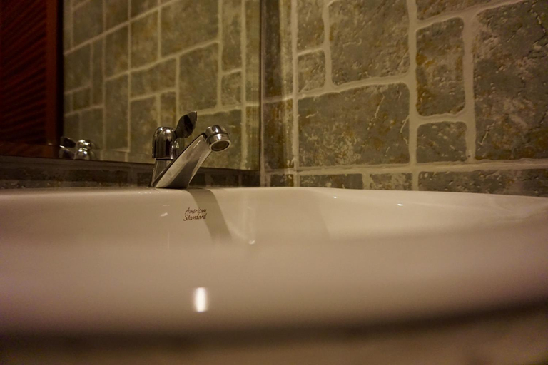 Bathroom 4, Lom La Lanta Hotel, Ko Lanta
