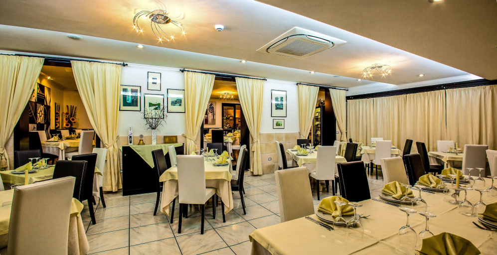 Food & Drinks 5, Hotel Mannu, Oristano