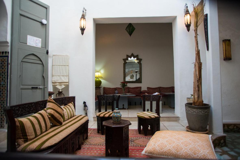 Public Area 3, Riad Safir, Meknès