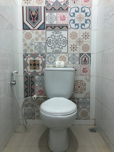 Bathroom 5, Mahadinusa Lembongan, Klungkung