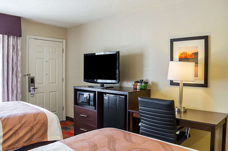 Bedroom 3, Quality Inn Vicksburg, Warren