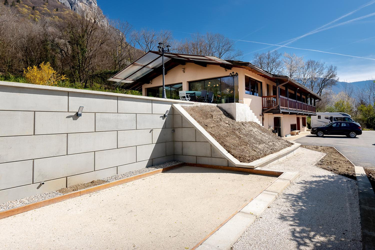 Maison avec Piscine et Spa, Savoie