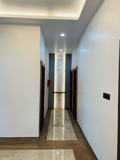 Others 5, Saini Hotel, Ramgarh
