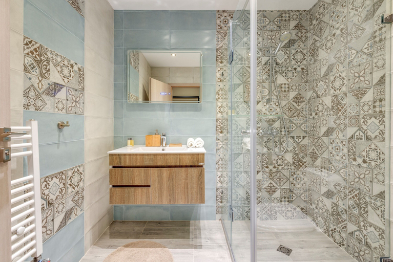 Bathroom 3, Bright and Newly Refurbished Apartment Near Center, Stolichna