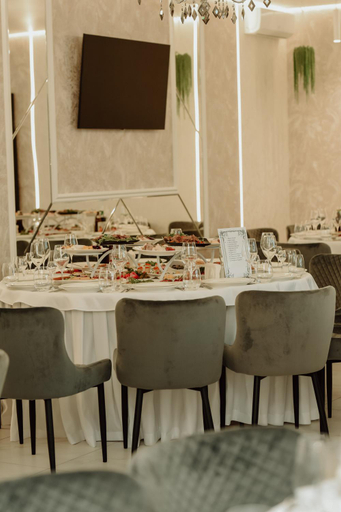Food & Drinks 4, Hotel VinoGrad, Ladyzhyns'ka