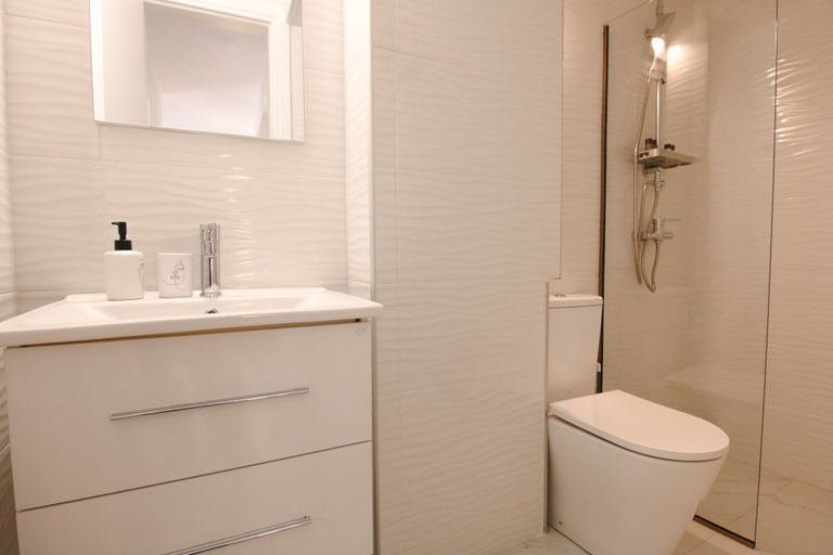 Bathroom, Phaedrus Living: Skiathos Luxury Residences Lime, Thessaly