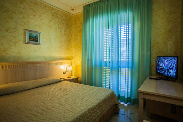 Bedroom 4, Hotel Mannu, Oristano