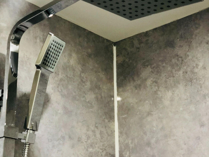 Bathroom 5, Two-bedroom Near Windsor Castle by Belvilla, Slough